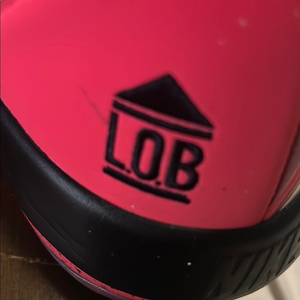 Nike Brown and Pink Sneakers with Breathable Design. LeBron 17 - Picture 7 of 8